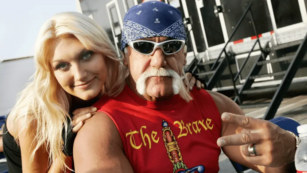 Brooke Hogan, revoltată după vânzarea conacului tatălui său: „O trădare a moștenirii noastre