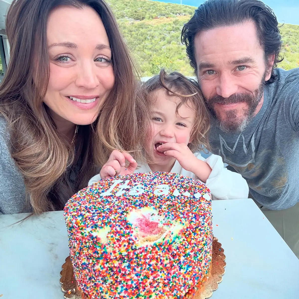 Kaley Cuoco, prima imagine emoționantă cu cele două fiice
