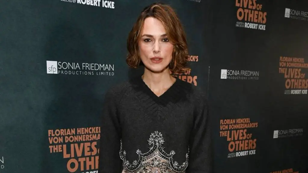Keira Knightley, apariție electrizantă într-o rochie transparentă la Londra