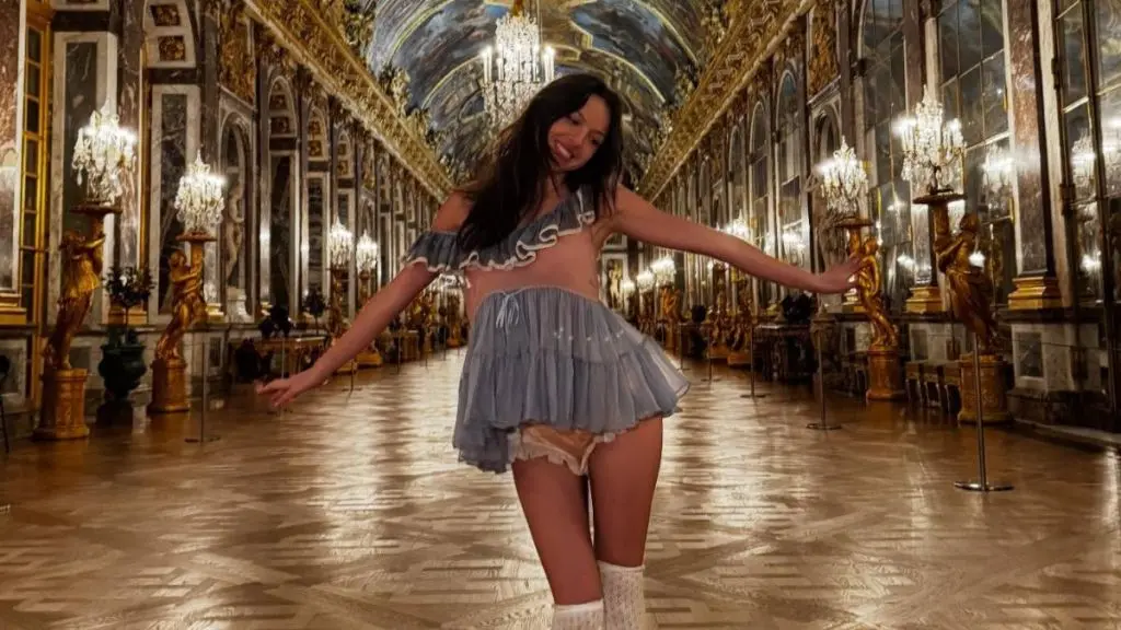Olivia Rodrigo a făcut furori într-un costum de albinuță pe scenă!